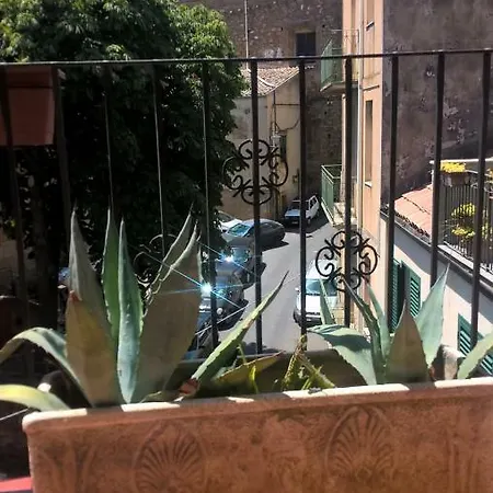 La Dea Bendata *