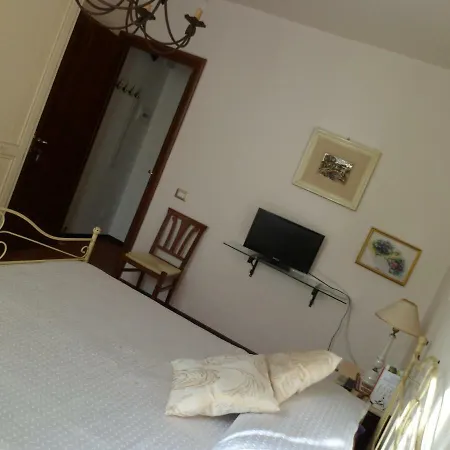 La Dea Bendata Guest house