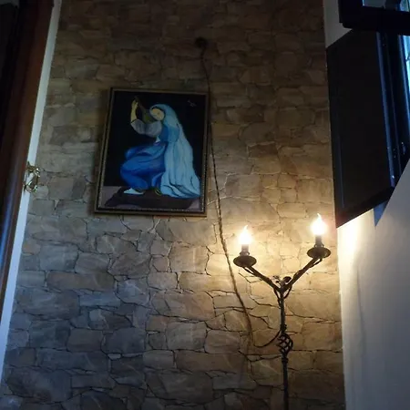 La Dea Bendata Guest house *